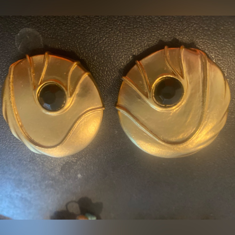 Bold And Beautiful Vintage Gold Swirl Clip-On Earrings With Black Detail